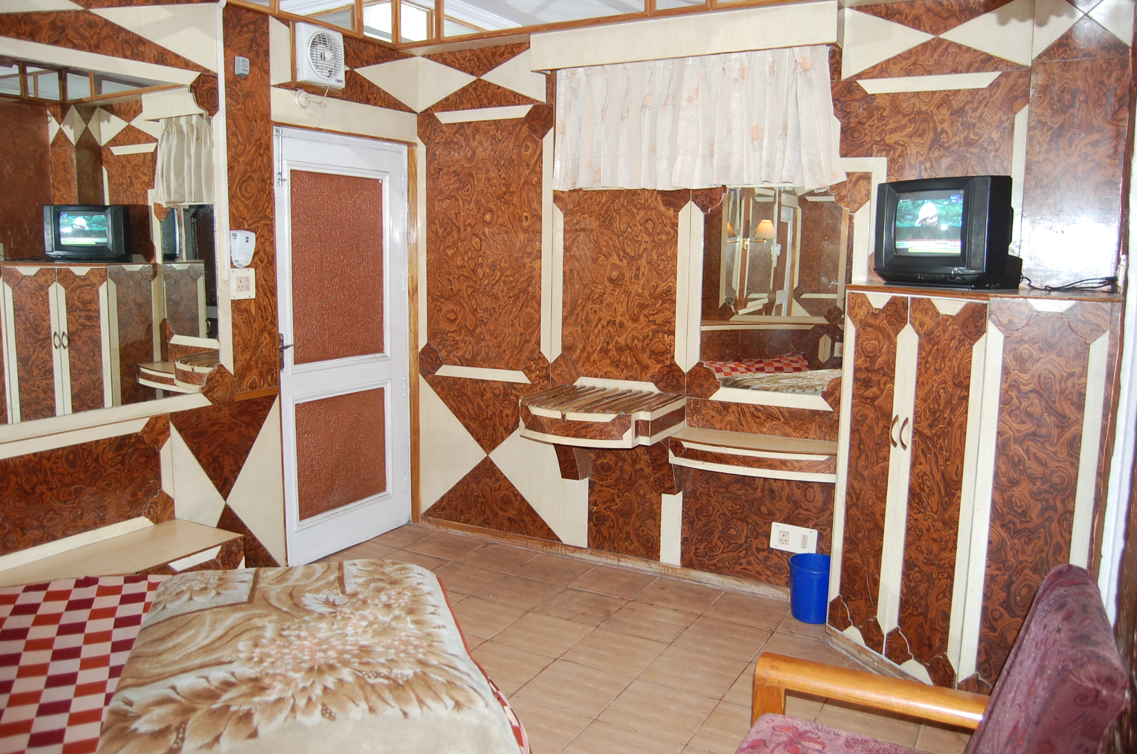 Hotel Gulmarg Regency — photo 8
