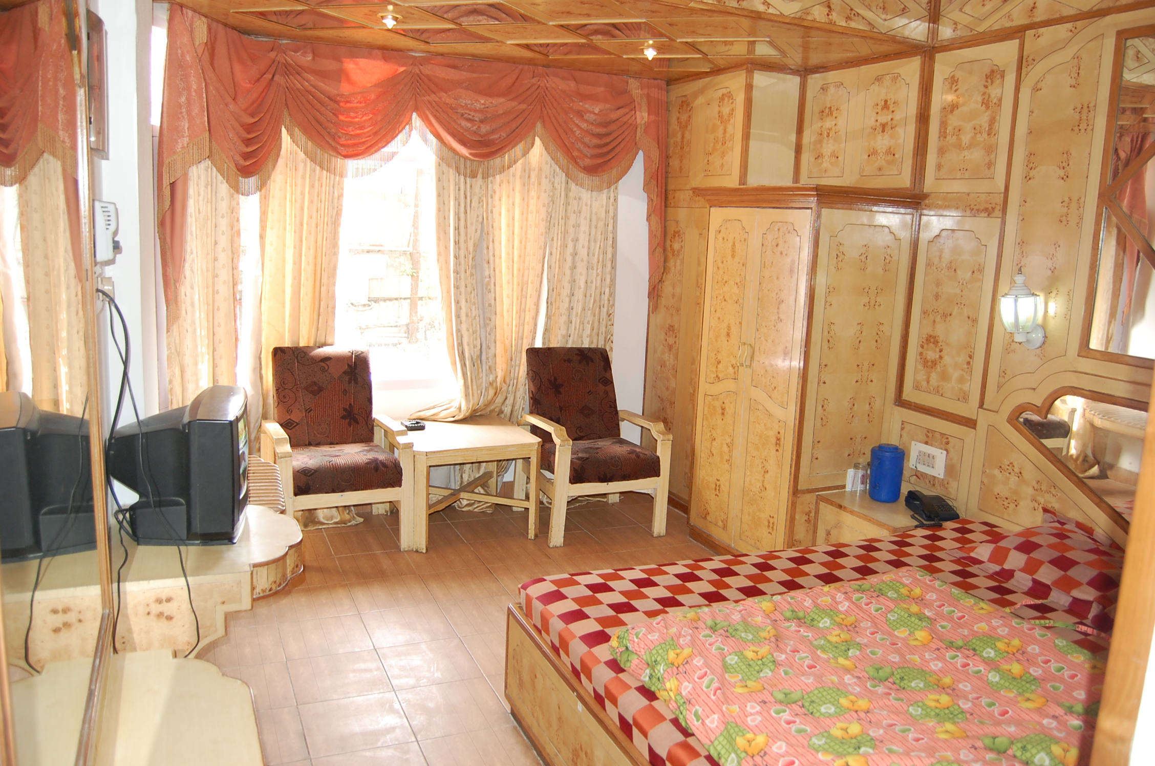 Hotel Gulmarg Regency — photo 11