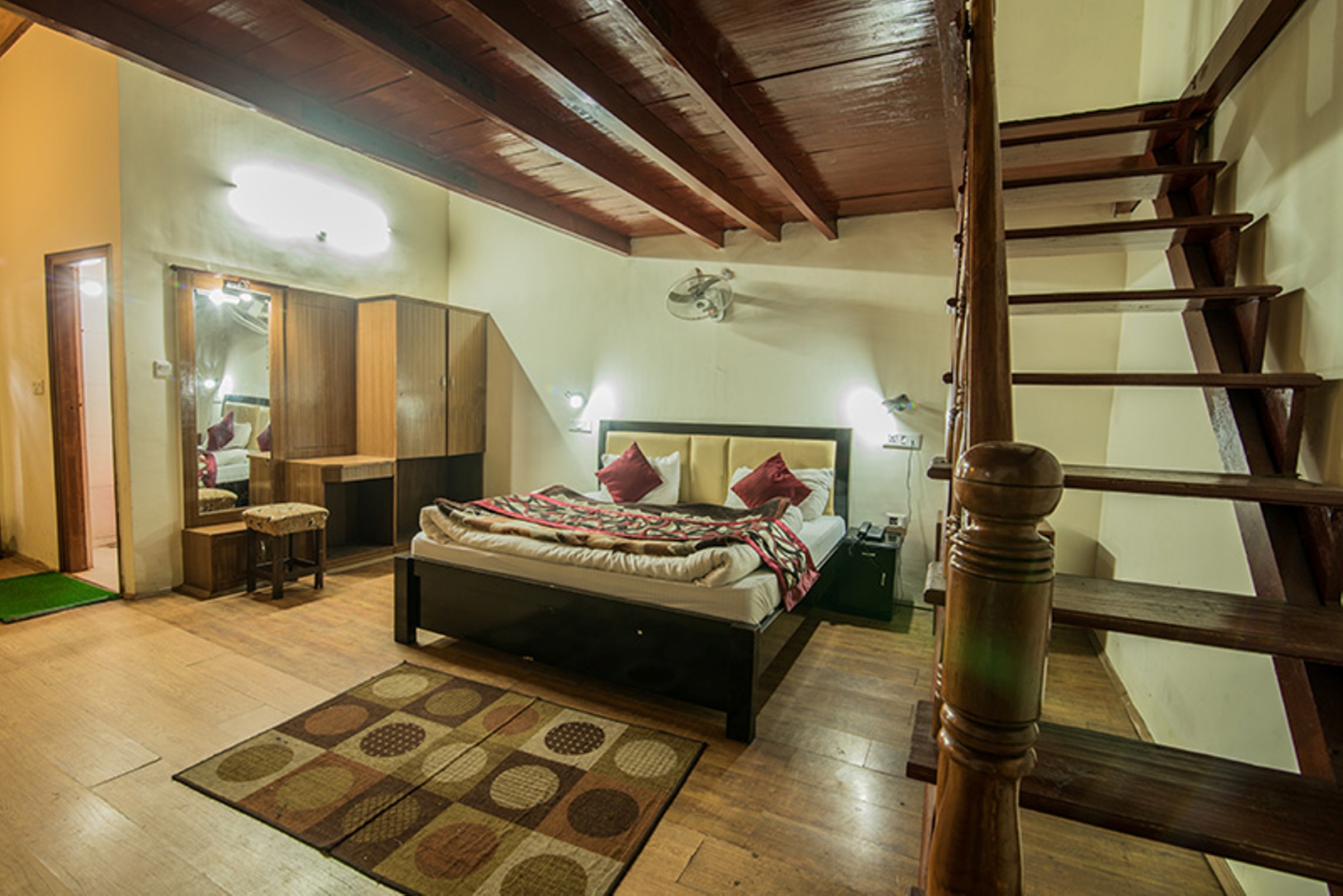Hotel Moon Mallital — photo 12