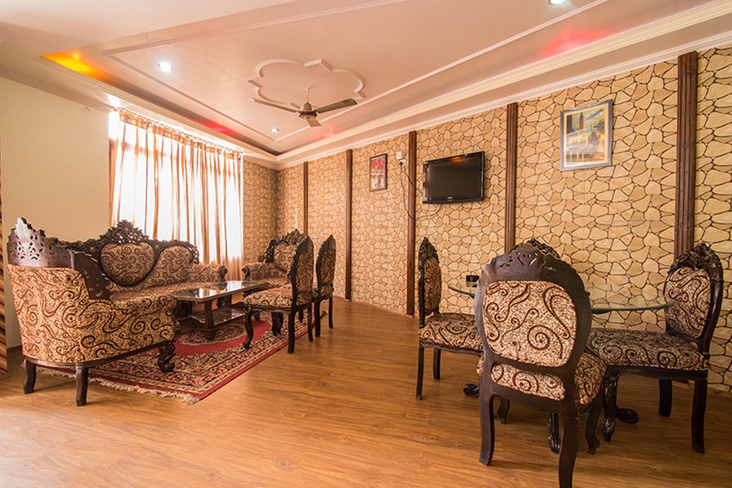 Hotel Moon Mallital — photo 22