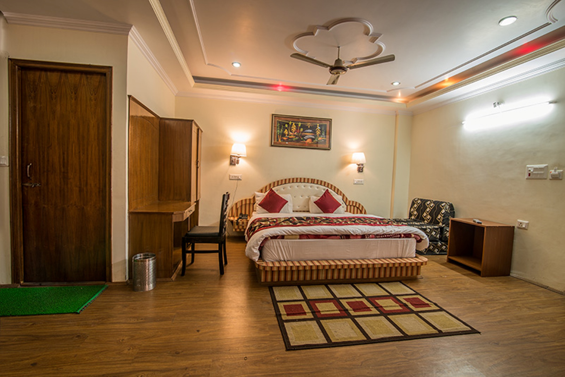 Hotel Moon Mallital — photo 23