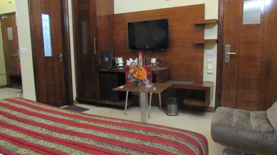 Hotel Omega Residency — photo 11