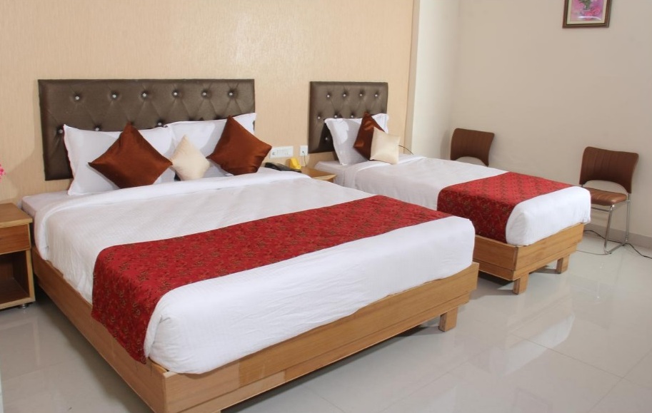 Hotel Lotus Grand — photo 13