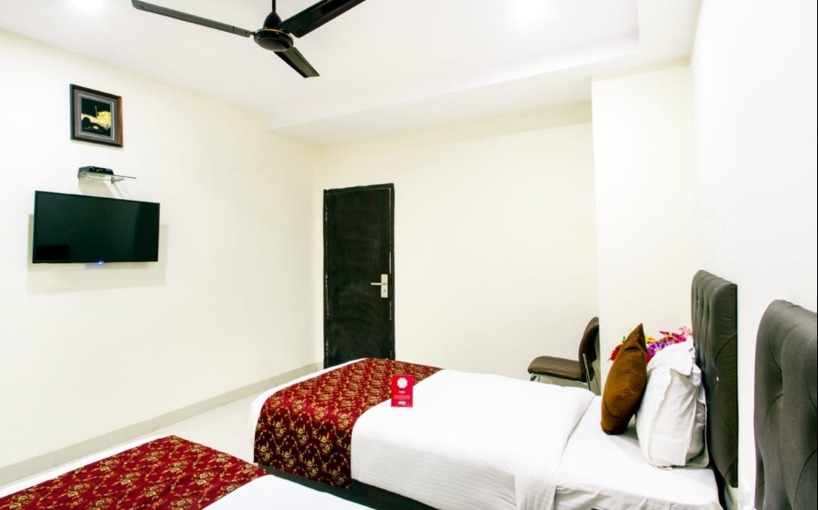 Hotel Lotus Grand — photo 15