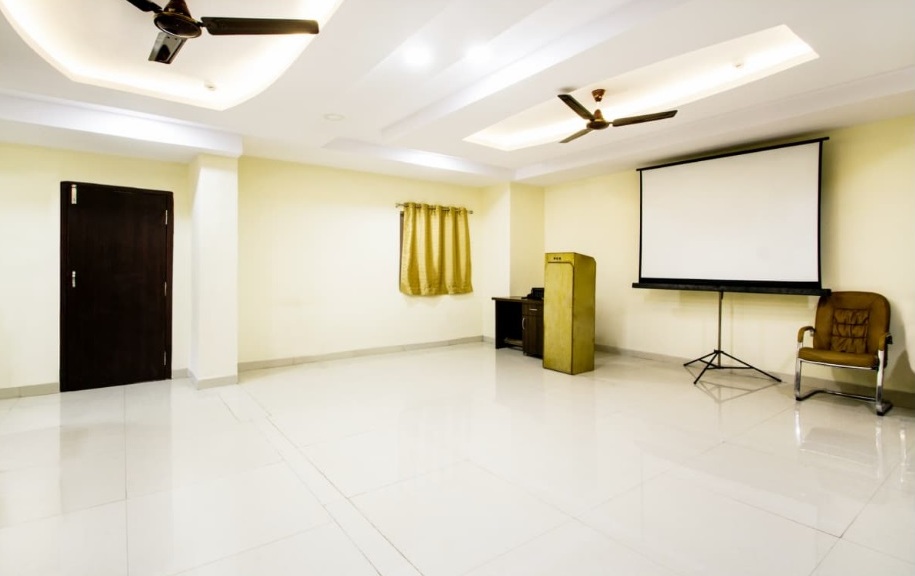 Hotel Lotus Grand — photo 45