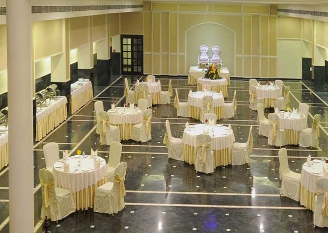 Blue Saphire Clarks Inn-Rampur Road — photo 14