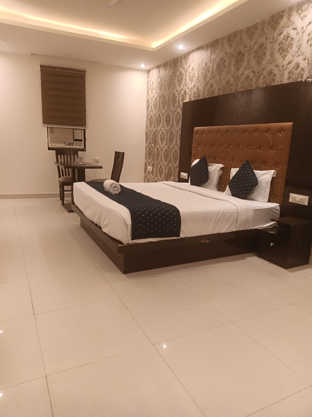 Hotel Iconic Suites — photo 10