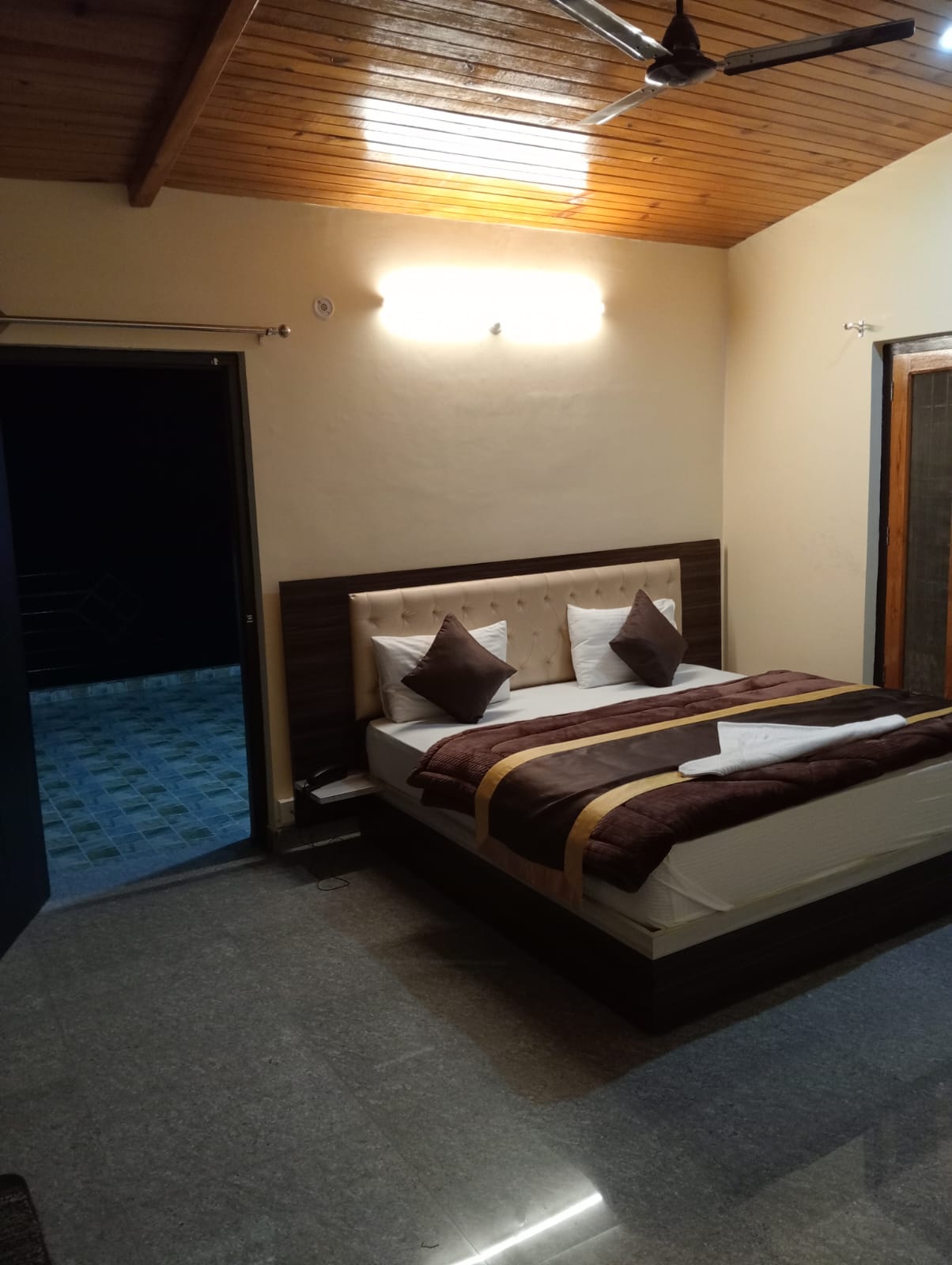 Hotel Sun Lights Bhimtal — photo 21