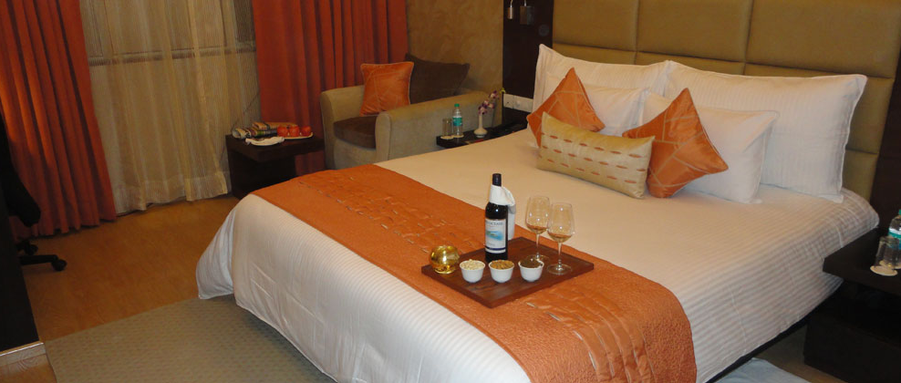 Hotel Corporate Regency,DLF Phase 3 — photo 25