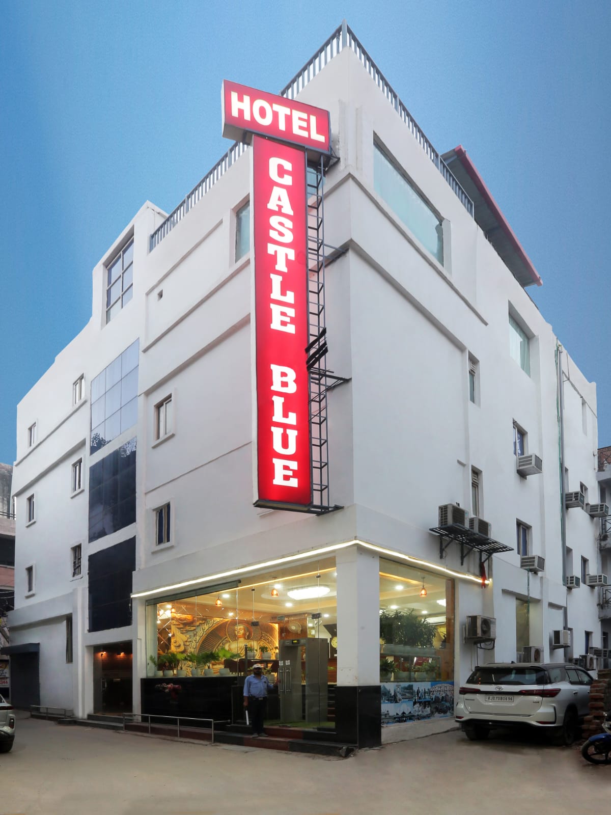 Hotel Castle Blue