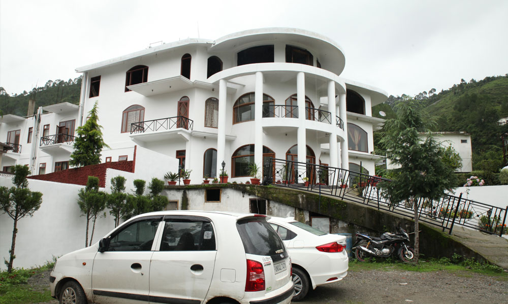 Kaler Grand Inn, Bhimtal